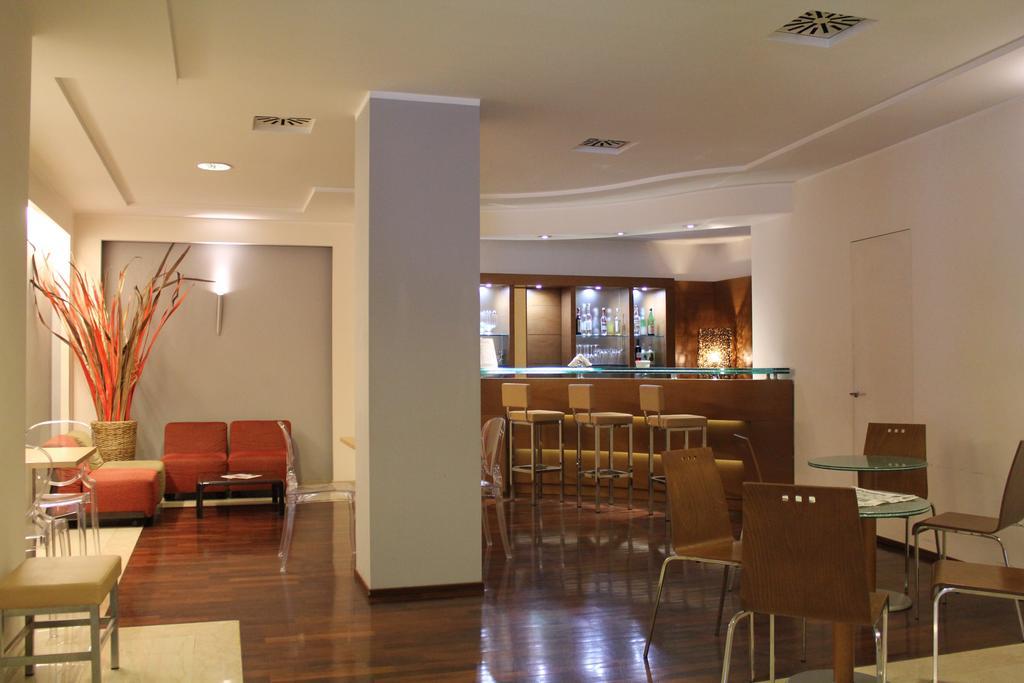 ל'אקווילה Hotel Castello מראה חיצוני תמונה