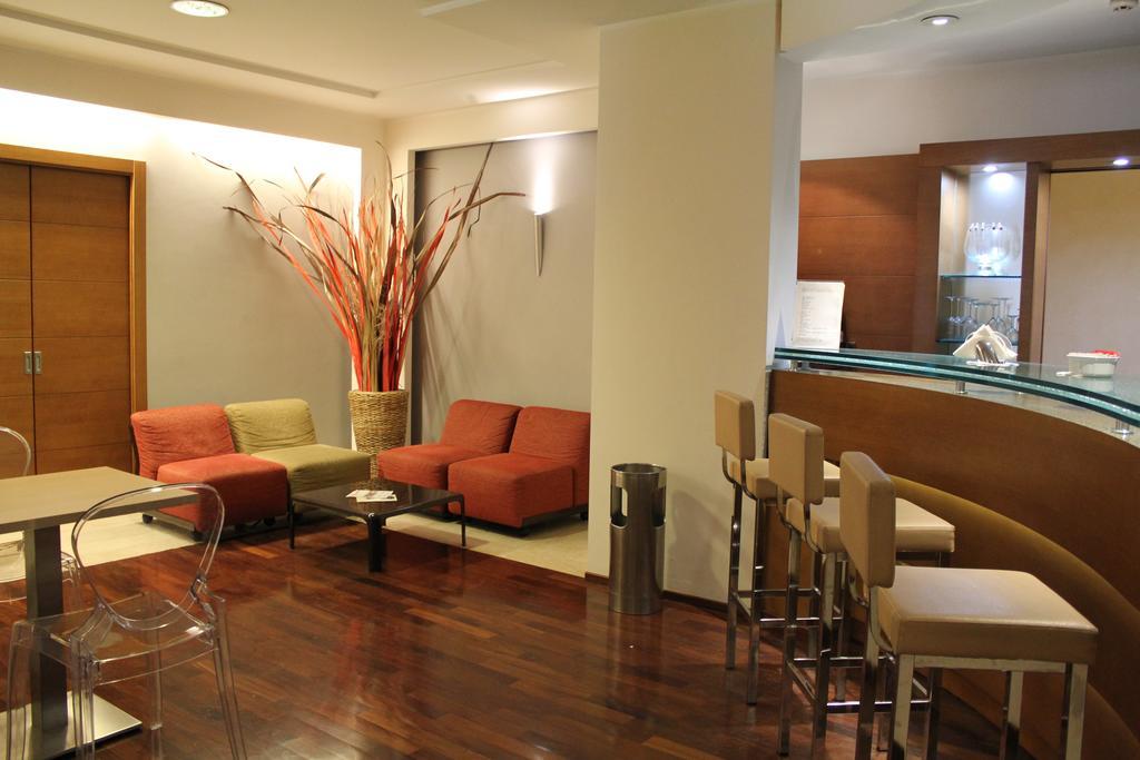 ל'אקווילה Hotel Castello מראה חיצוני תמונה