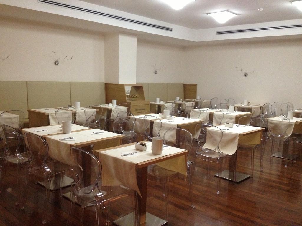 ל'אקווילה Hotel Castello מראה חיצוני תמונה